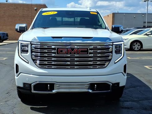 Used 2024 GMC Sierra 1500 Denali w/ Denali Reserve Package image 2