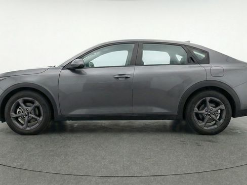 Used 2025 Kia K4 FWD image 5