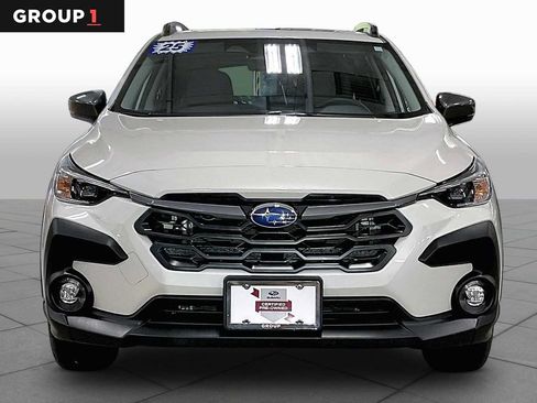 Used 2025 Subaru Crosstrek 2.5i Premium AWD/4WD image 4