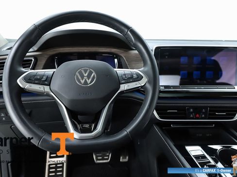 Used 2025 Volkswagen Atlas SEL Premium R-Line image 60