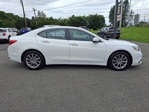 Used 2019 Acura TLX w/ Technology Package FWD image 7