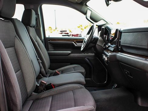 Used 2023 GMC Sierra 1500 Elevation image 38