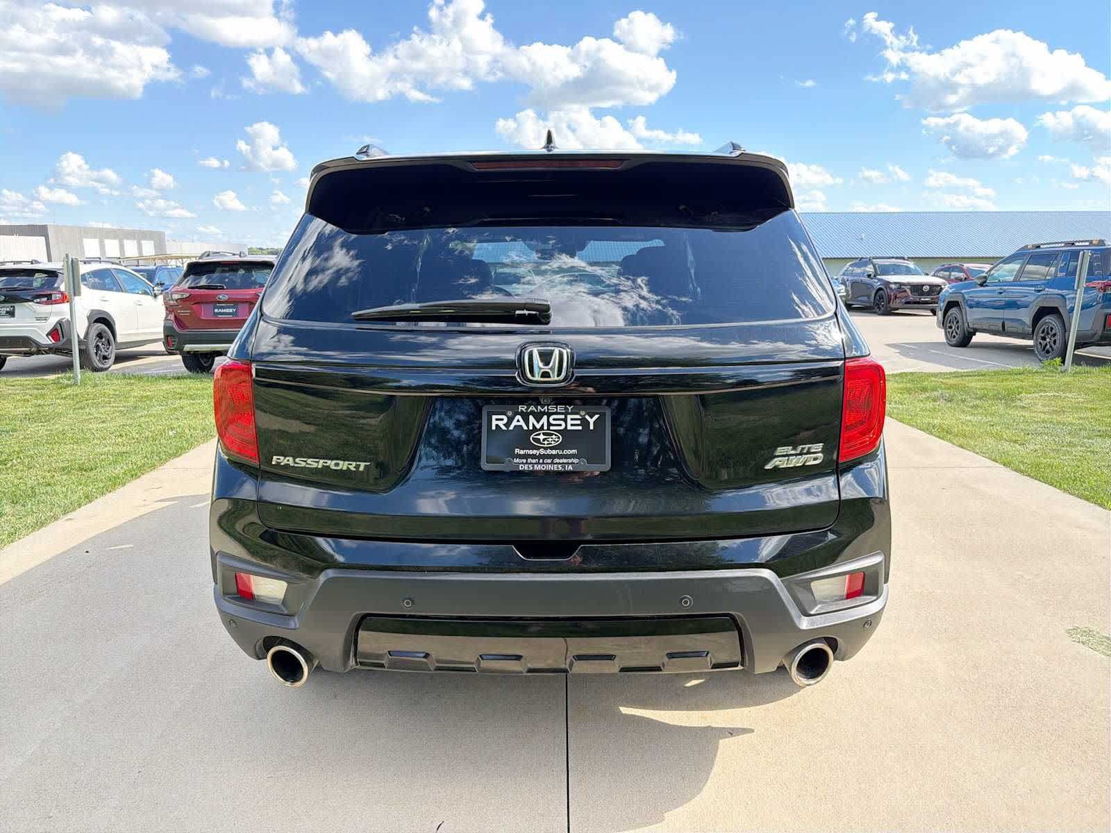 Used 2023 Honda Passport Elite image 5