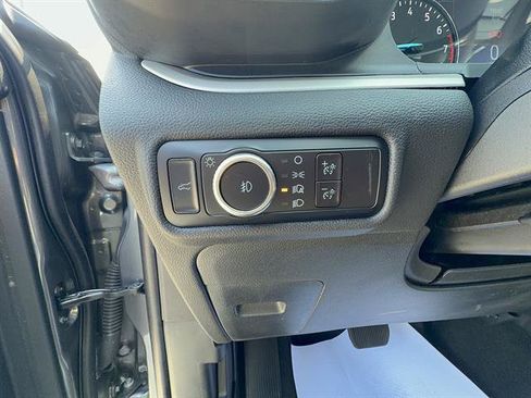 Certified 2023 Ford Explorer XLT w/ Equipment Group 202A AWD/4WD image 15