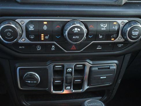 Used 2022 Jeep Gladiator Overland w/ Popular Equipment Package image 28