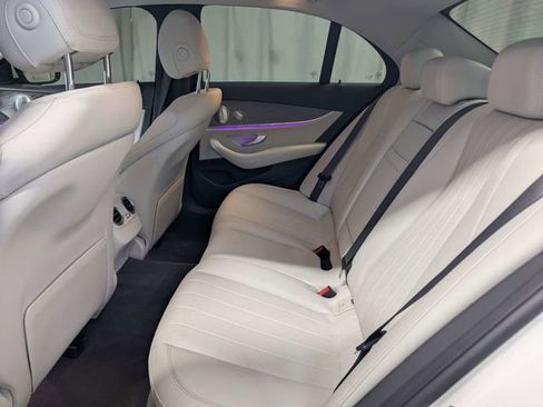 Used 2022 Mercedes-Benz E 350 Sedan w/ Driver Assistance Package image 9
