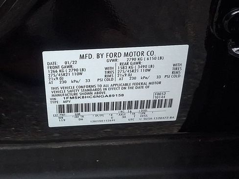 Used 2022 Ford Explorer Platinum w/ Equipment Group 601A AWD/4WD image 36