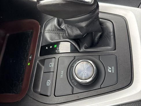 Used 2023 Toyota RAV4 Limited AWD/4WD image 16