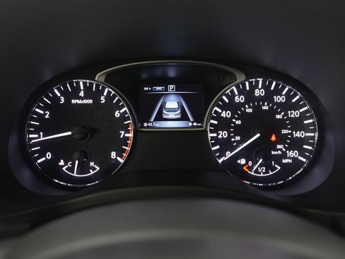 Used 2020 Nissan Pathfinder SL image 27