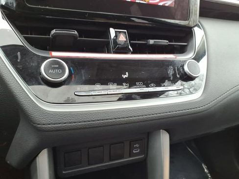 Used 2023 Toyota Corolla Cross LE image 26