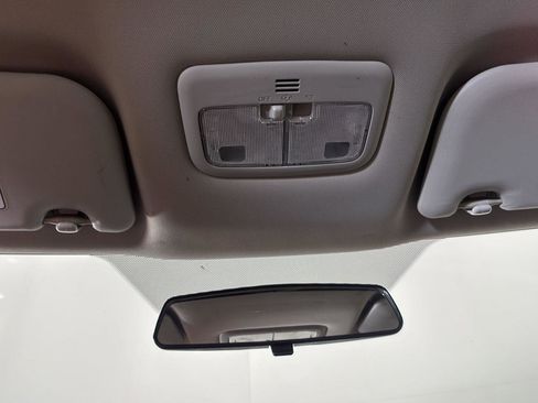 Used 2015 Toyota Corolla LE FWD image 35