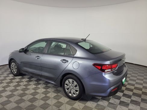 Used 2019 Kia Rio S FWD image 3