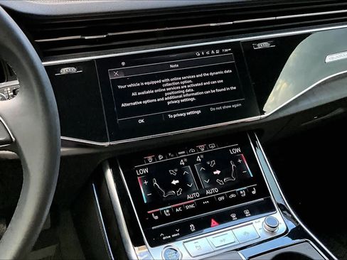 Used 2023 Audi Q8 Prestige AWD/4WD image 7