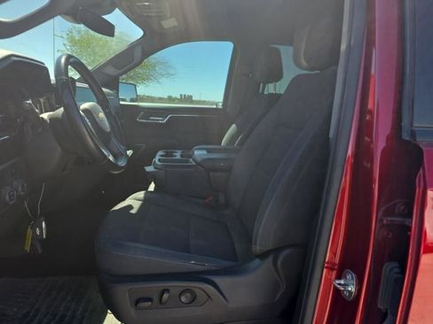 Used 2023 Chevrolet Silverado 1500 LT image 9