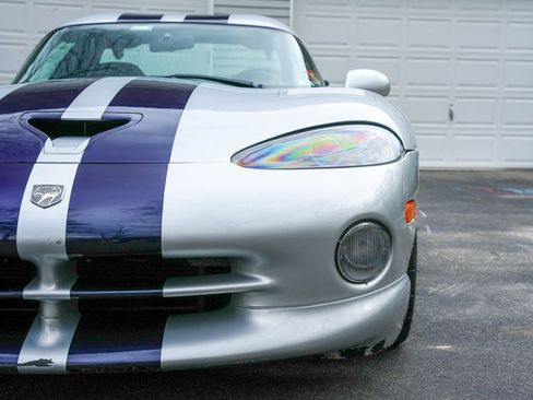 Used 1998 Dodge Viper GTS RWD image 46