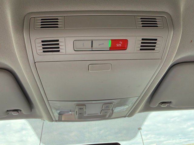 Used 2022 Volkswagen Taos SE FWD image 20