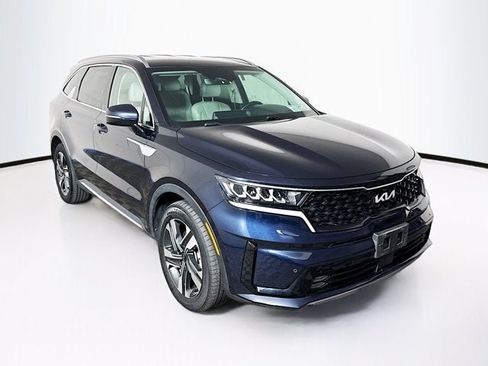 Certified 2024 Kia Sorento EX AWD/4WD image 3