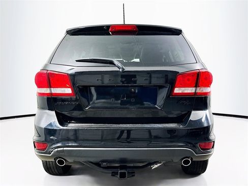 Used 2015 Dodge Journey R/T w/ Flexible Seating Group image 15