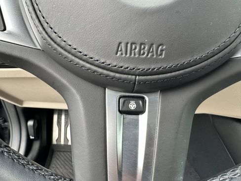 Used 2023 BMW M440i Convertible w/ Premium Package image 24