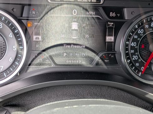 Used 2020 RAM 1500 Laramie AWD/4WD image 26