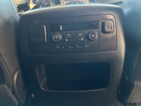 Used 2018 GMC Yukon XL Denali w/ Open Road Package AWD/4WD image 14