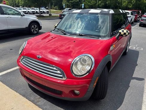 Used 2009 MINI Cooper Clubman Hardtop FWD image 1