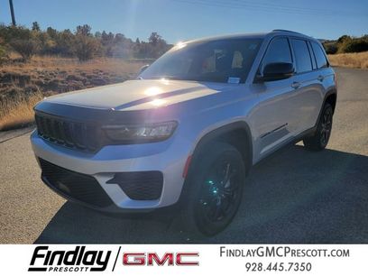 Used 2024 Jeep Grand Cherokee Altitude