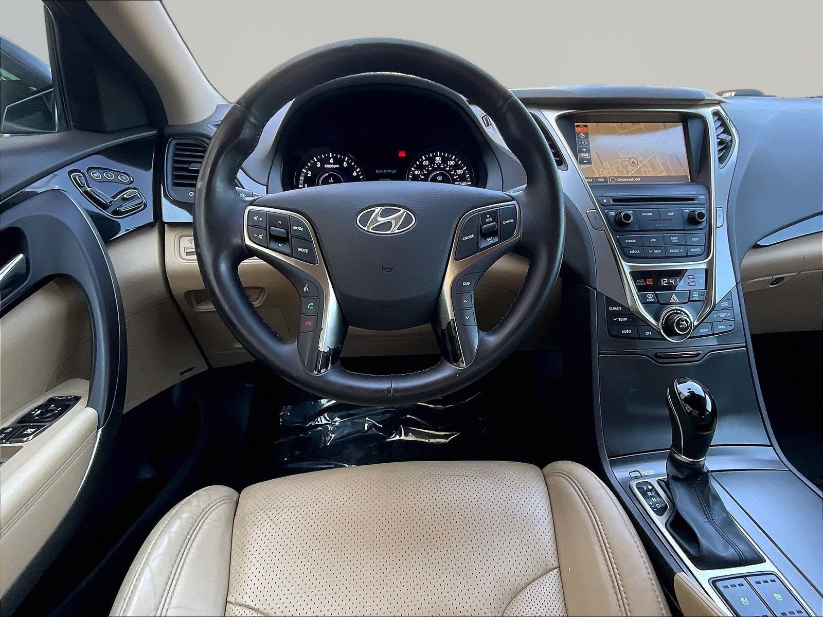 Used 2014 Hyundai Azera Limited w/ Option Group 02 FWD image 8