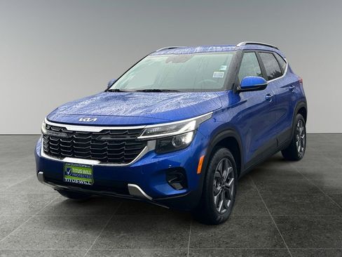 Used 2024 Kia Seltos S AWD/4WD image 3