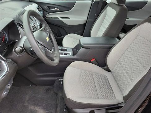 Used 2024 Chevrolet Equinox LS image 9