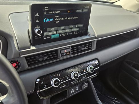Used 2023 Honda Pilot EX-L image 18