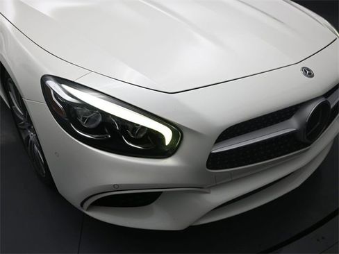 Used 2019 Mercedes-Benz SL 450 w/ Premium Package image 19
