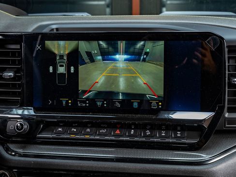 Used 2023 Chevrolet Silverado 1500 ZR2 w/ Technology Package image 25