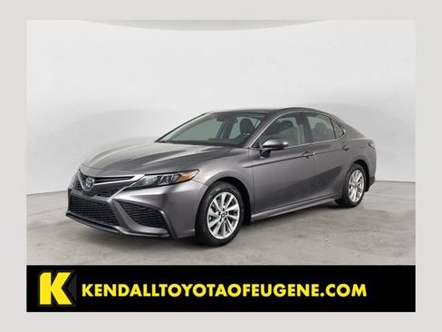 Used 2024 Toyota Camry SE FWD image 1