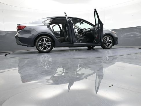 Certified 2024 Kia Forte LXS FWD image 46