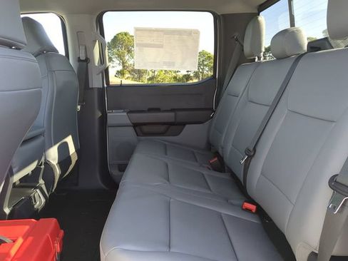 New 2026 Ford F350 XL w/ XL Chrome Package AWD/4WD image 15
