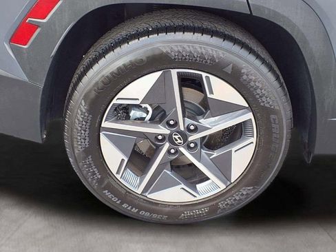 Used 2025 Hyundai Tucson SEL FWD image 9