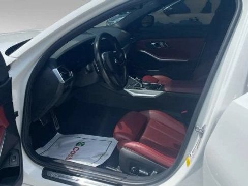 Used 2022 BMW 330i Sedan w/ M Sport Package RWD image 10