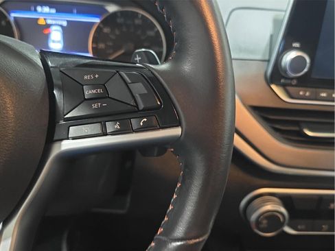 Used 2024 Nissan Altima 2.5 SR image 12