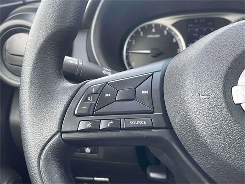 Certified 2025 Nissan Kicks Play S image 51