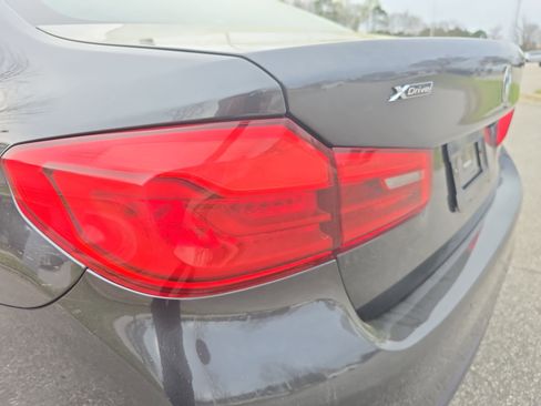 Used 2019 BMW 530i xDrive w/ Convenience Package image 33