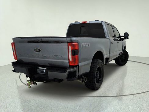 Used 2024 Ford F250 Lariat w/ Black Appearance Package AWD/4WD image 9