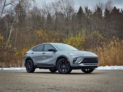 New 2026 Buick Envista Sport Touring image 2