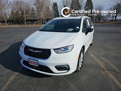 Used 2026 Chrysler Pacifica Limited
