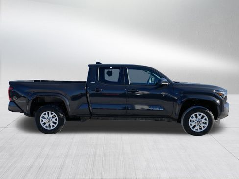 Certified 2025 Toyota Tacoma SR5 image 8