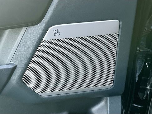 Used 2023 Ford F150 Lariat w/ Equipment Group 502A High image 19