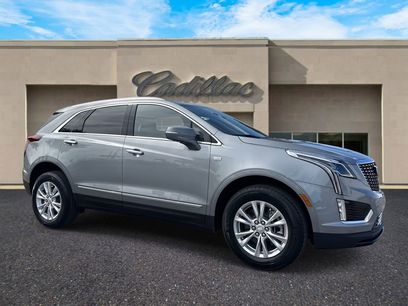 New 2026 Cadillac XT5 Luxury w/ LPO, Premium Carpet Package
