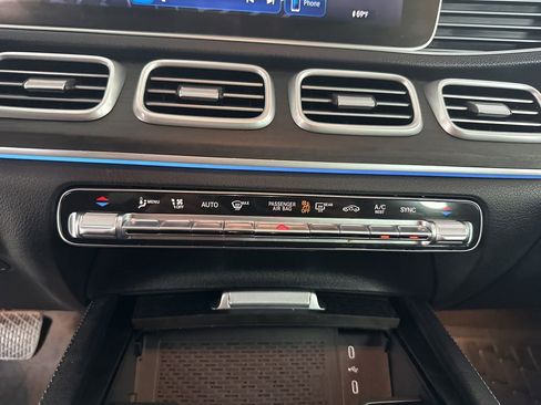 Used 2025 Mercedes-Benz GLE 350 4MATIC image 22