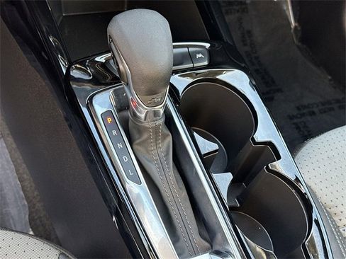 Used 2024 Chevrolet Trax LT w/ Driver Confidence Package image 14