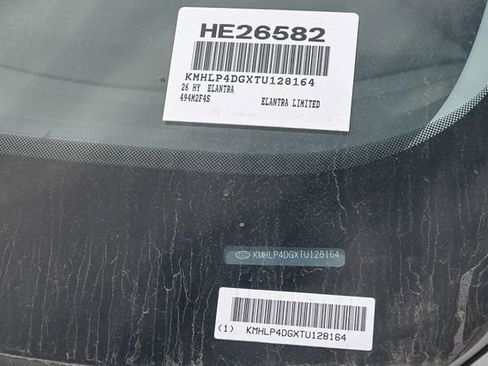 New 2026 Hyundai Elantra Limited image 30